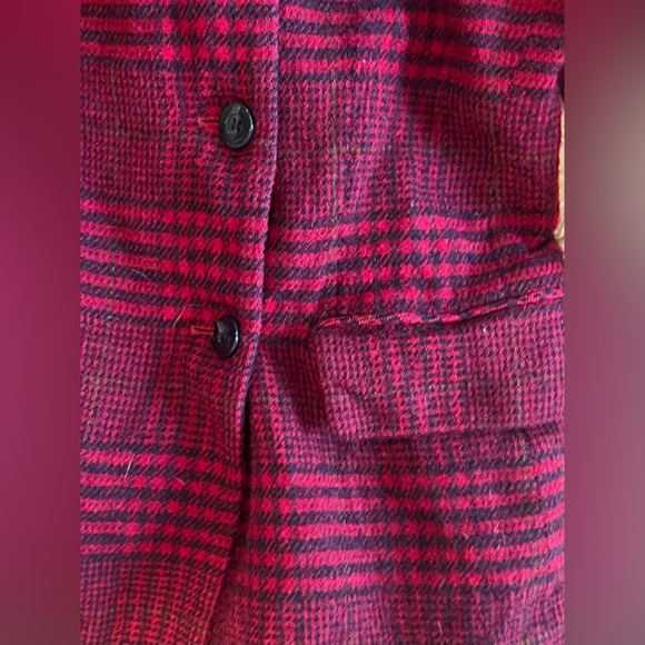 JJ Collectibles vintage jacked. Heavy, lined beautiful plaid. 10P. - Picture 3 of 6